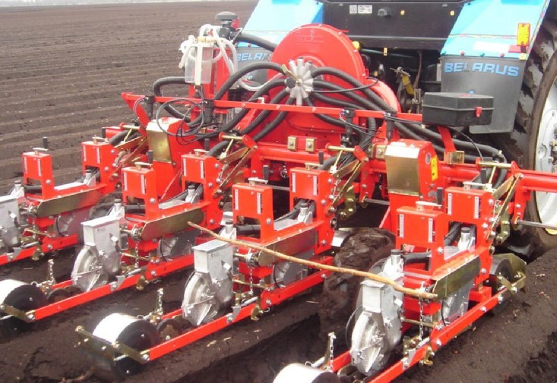 vegetable-sowing-machine-snt-2-290-4dr-169813530000R4T.jpg